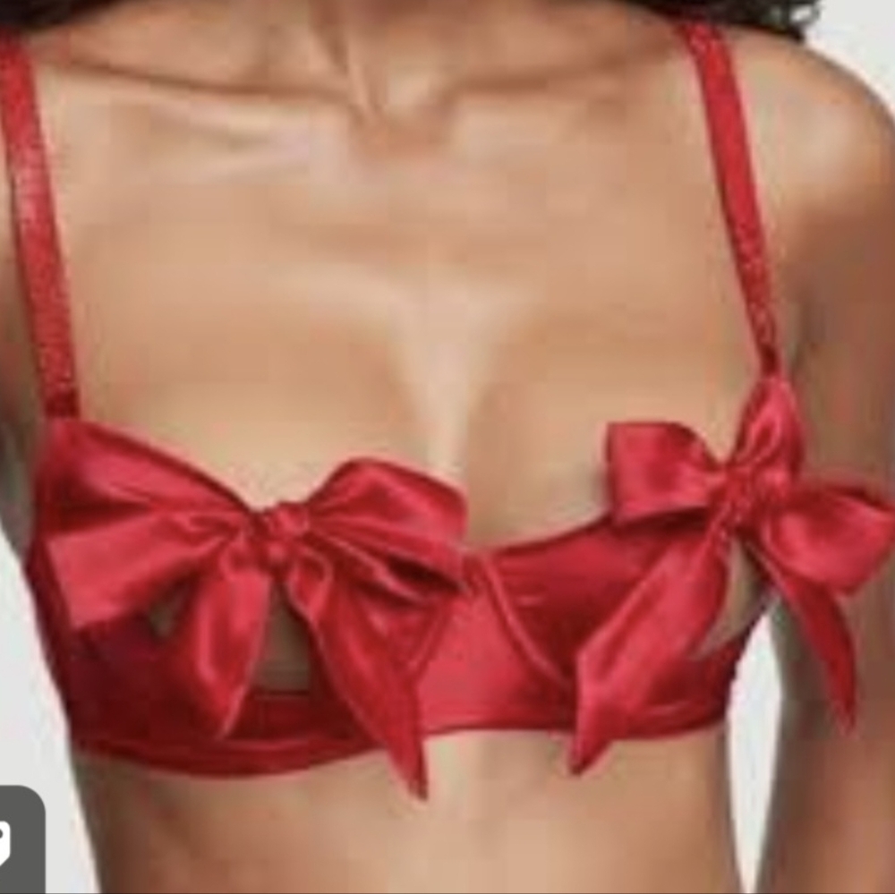 NEW Victoria's Secret Red Satin Bow Bra